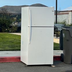 FREE FRIDGE 
