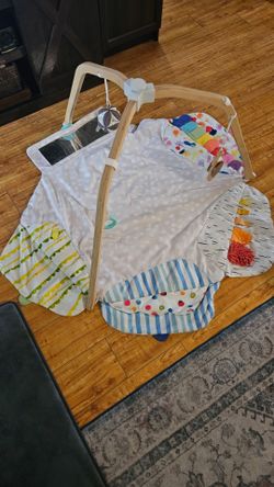 LOVEVERY Baby Activity Mat
