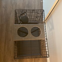 Dog Crate W Leash And Water/ Food Bowl