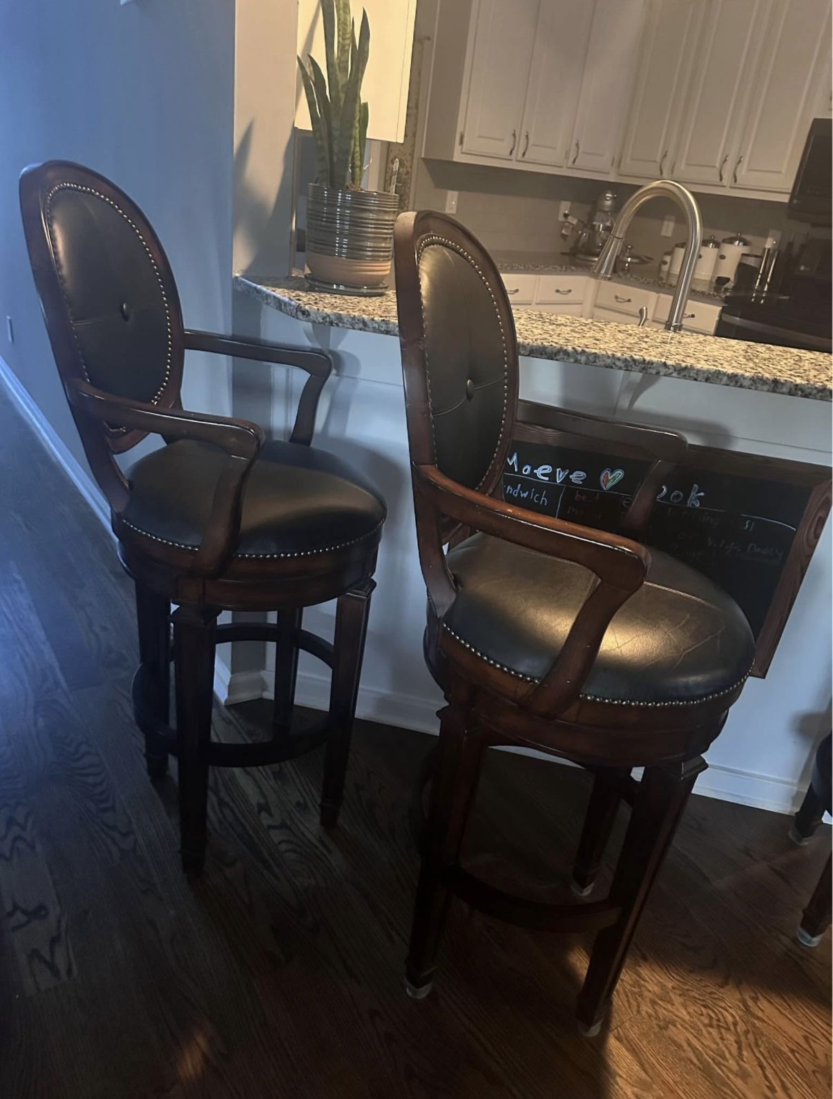 4 Bar Stools