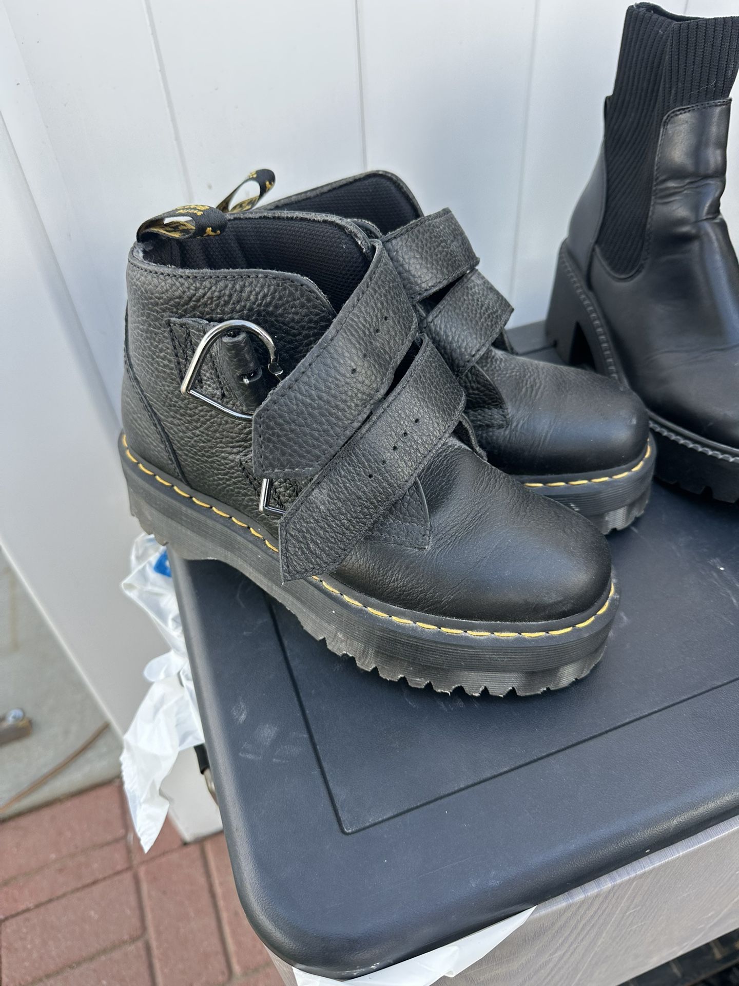 Doc Marten Devon Heart Platform Boot Size 8 Black Leather Dr Martin Docs