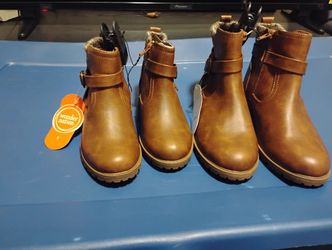 Girls Boots