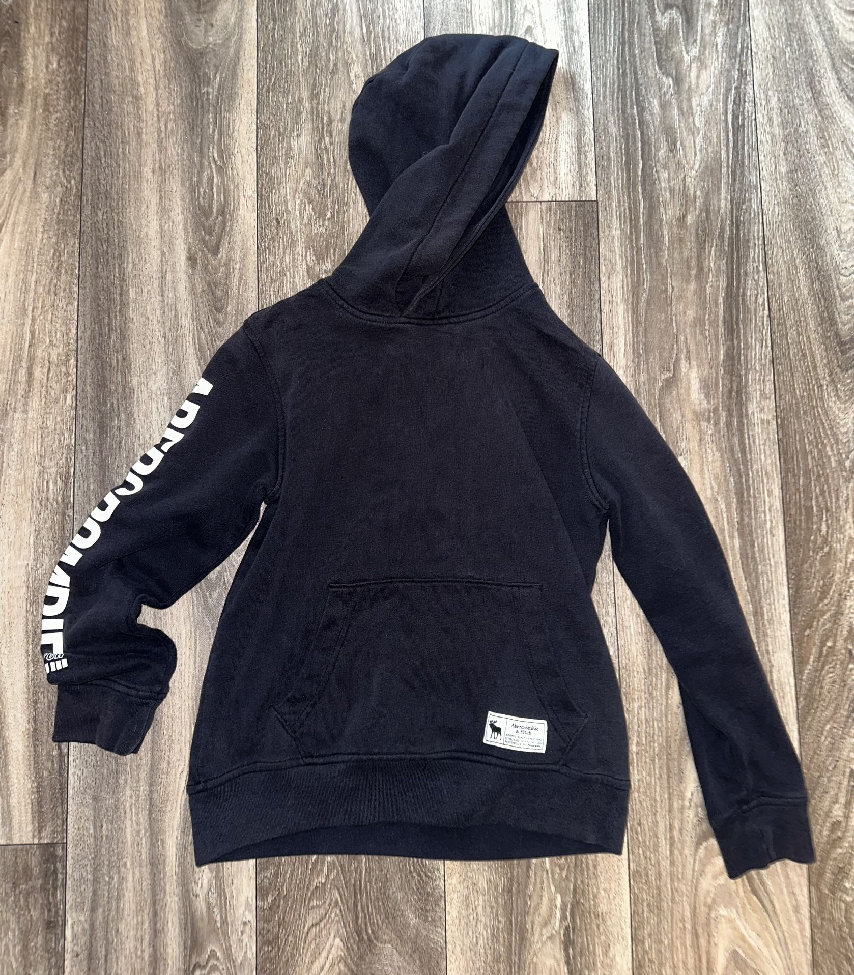 Boys Clothing Bundle ( Size: 9/10 ) 