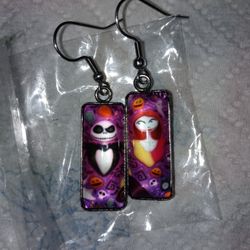 BRAND NEW NIGHTMARE BEFORE CHRISTMAS COLORFUL EARRINGS