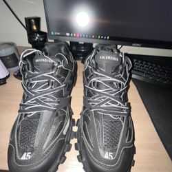 Balenciaga Track