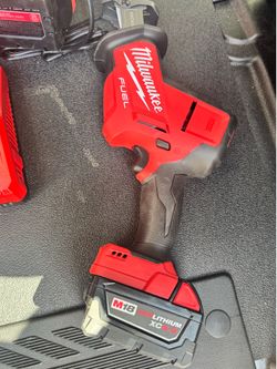 Milwaukee sawzall with battery