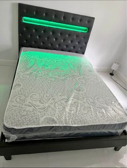 Full Bed Whit mattress - Cama full  con colchon