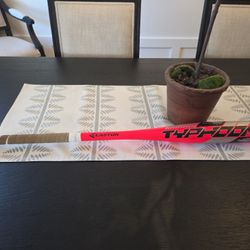 Easton Typhoon 28in -12