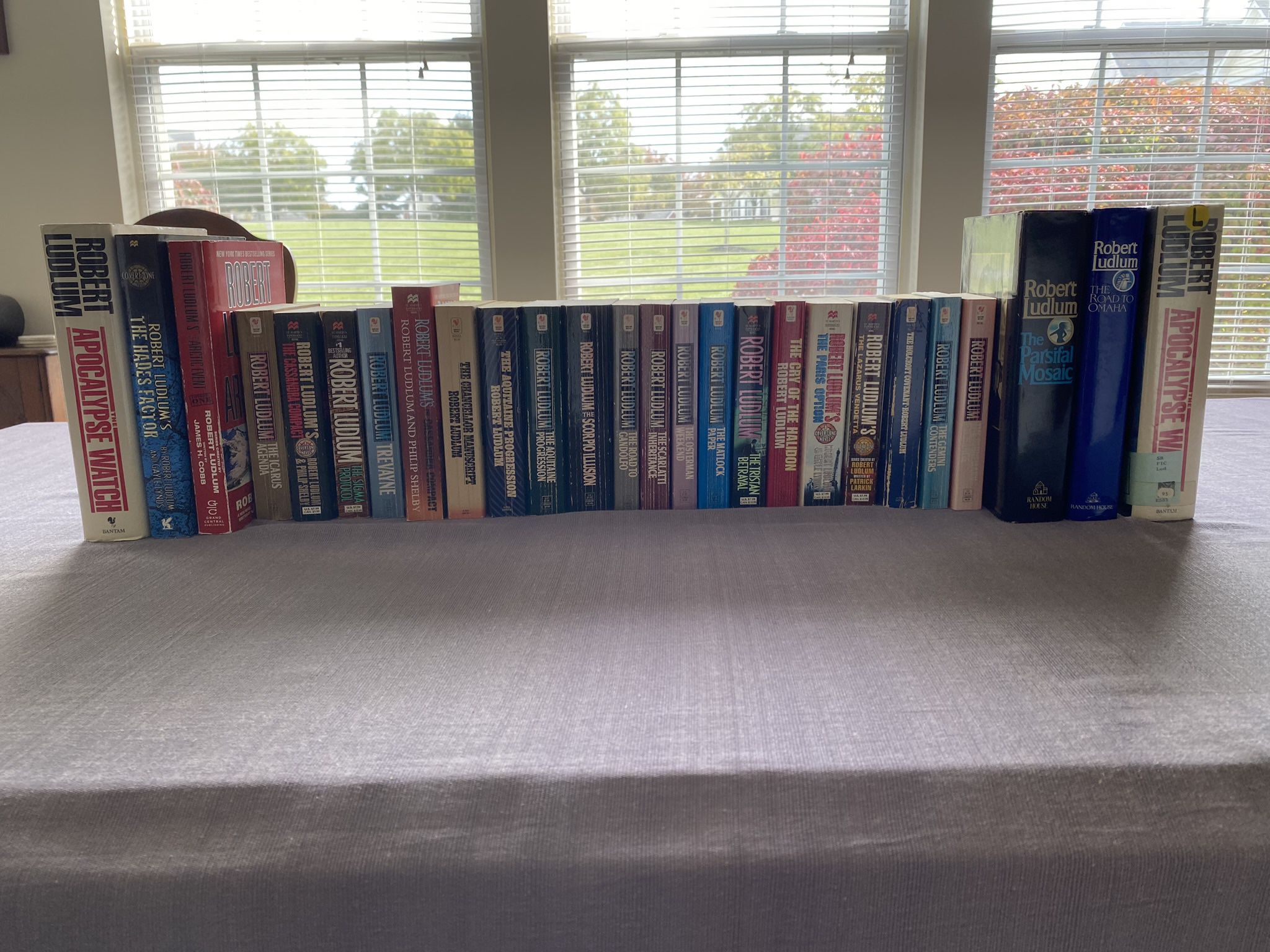Book collection of 26 Robert Ludlum novels, from the master of spy, espionage, mystery, thriller fiction.  Good to excellent condition.