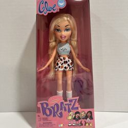 Bratz Doll Cloe 20 Year Aniversary Full sz MGA Collectible Toy 9.5" NEW IN BOX