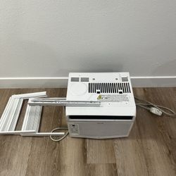 Beat the Heat! Toshiba Window AC Unit Toshiba RAC-WK0612CRRU - 6,000 BTU