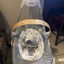 Baby swing 