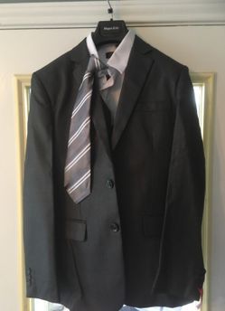 Boys 5 piece suit size 16