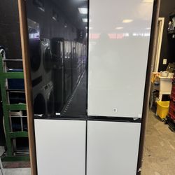 Samsung Bespoke 29 cu. ft. Standard Depth Smart 4-Door Flex French Door Refrigerator in White Glass with Beverage Zone