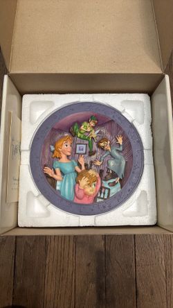 PETER PAN DISNEY 3D RELIEF COLLECTOR PLATE "ALL IT TAKES IS FAITH & TRUST" + COA