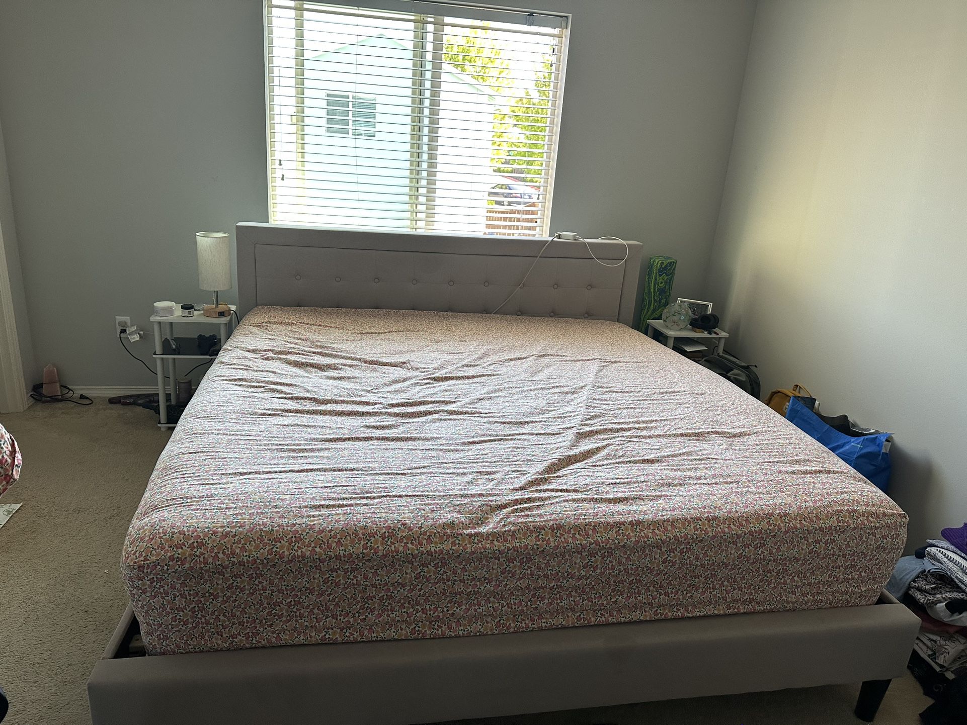 King bed with Mattress
