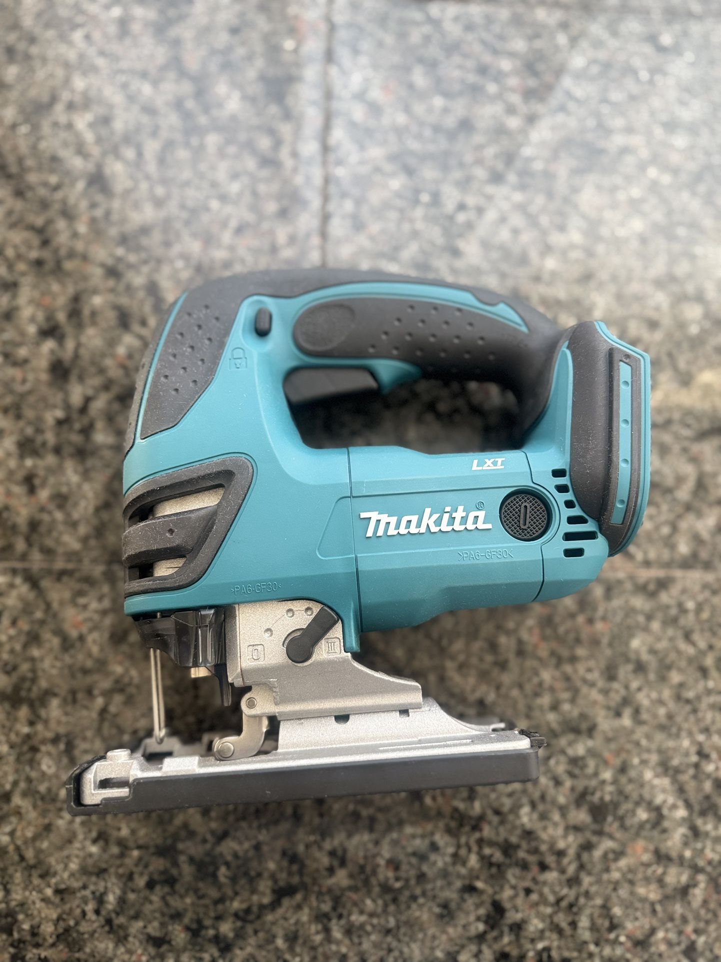 Makita XVJ03 18V LXT Cordless Jig Saw Reconditioned Tool Only Manual & Warranty