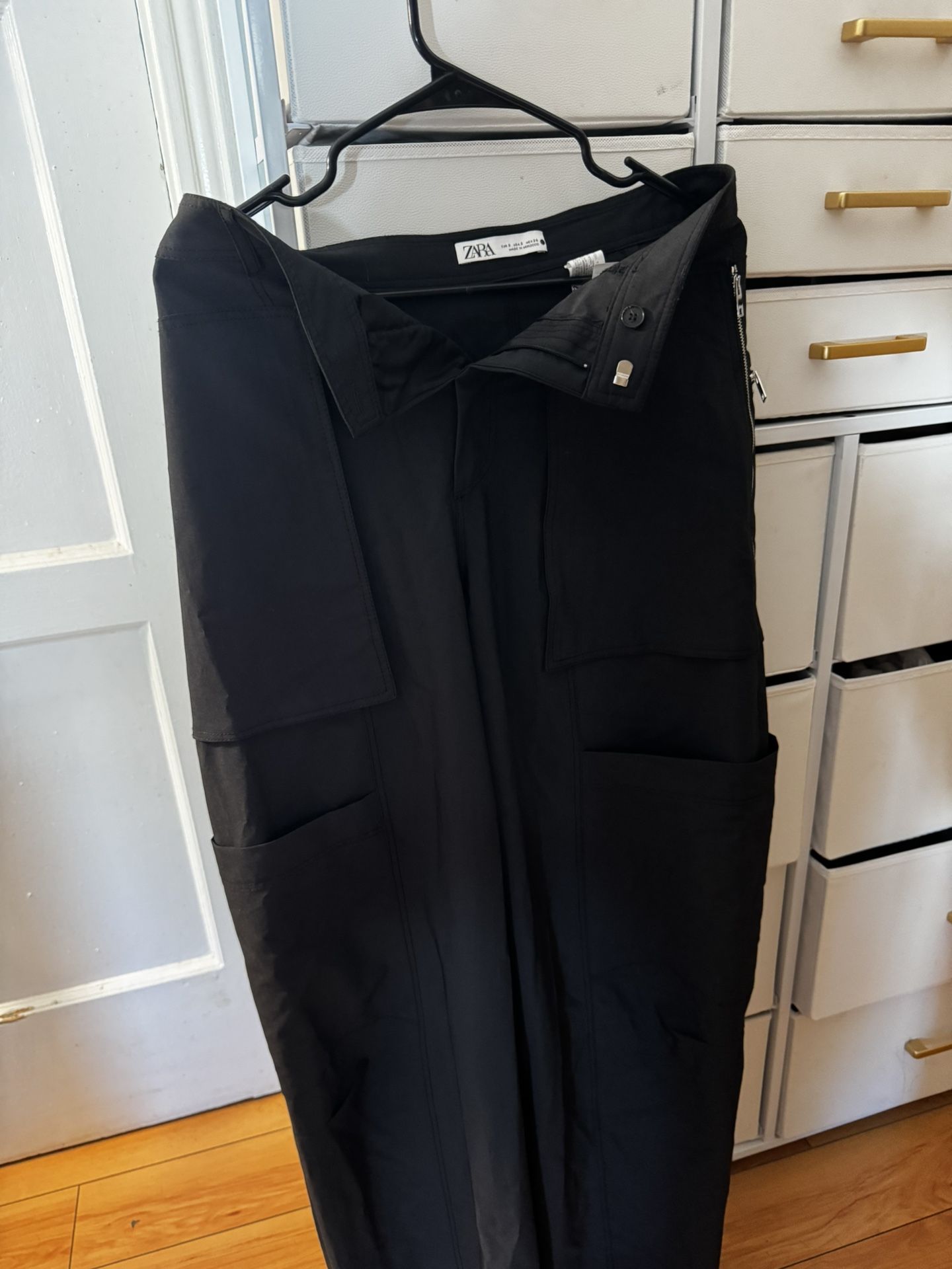 Zara Black Joggers Pants with Pockets 