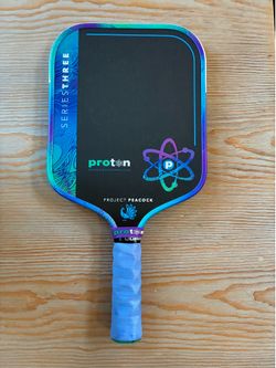 Proton Project Peacock pickleball paddle