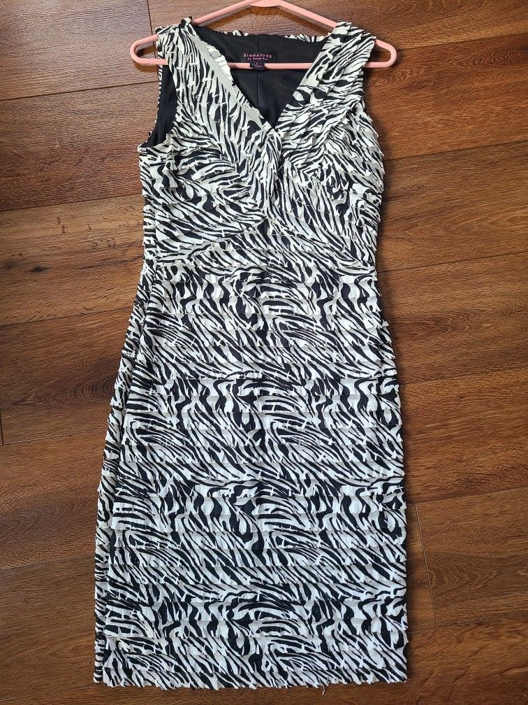 Robbie Bee Mini Shift Pullover Sleeveless Black White Animal Print Dress sz 8