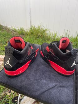 Jordan 4s red thunder