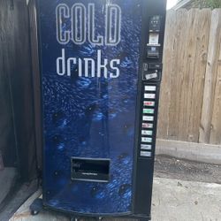 Vending Machine with Card Reader 