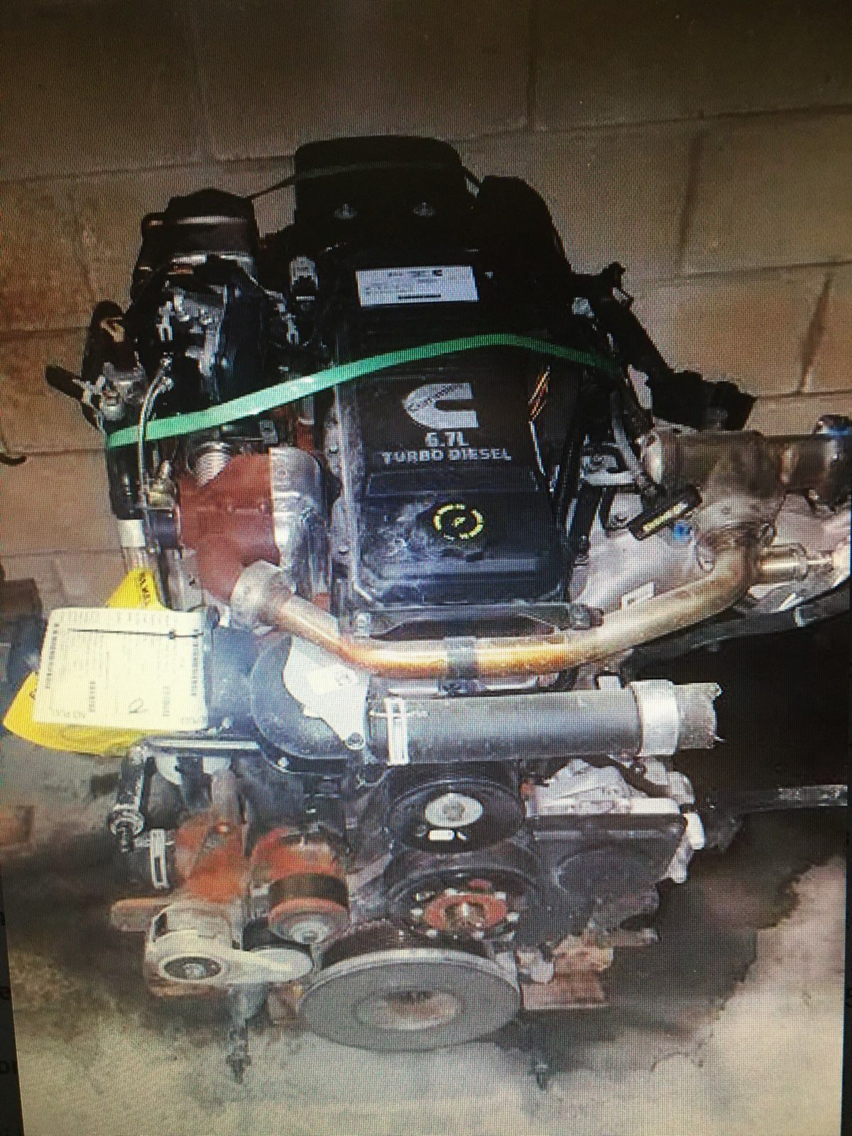 2018 6.7 cummins motor 18,000 miles complete motor ready to install
