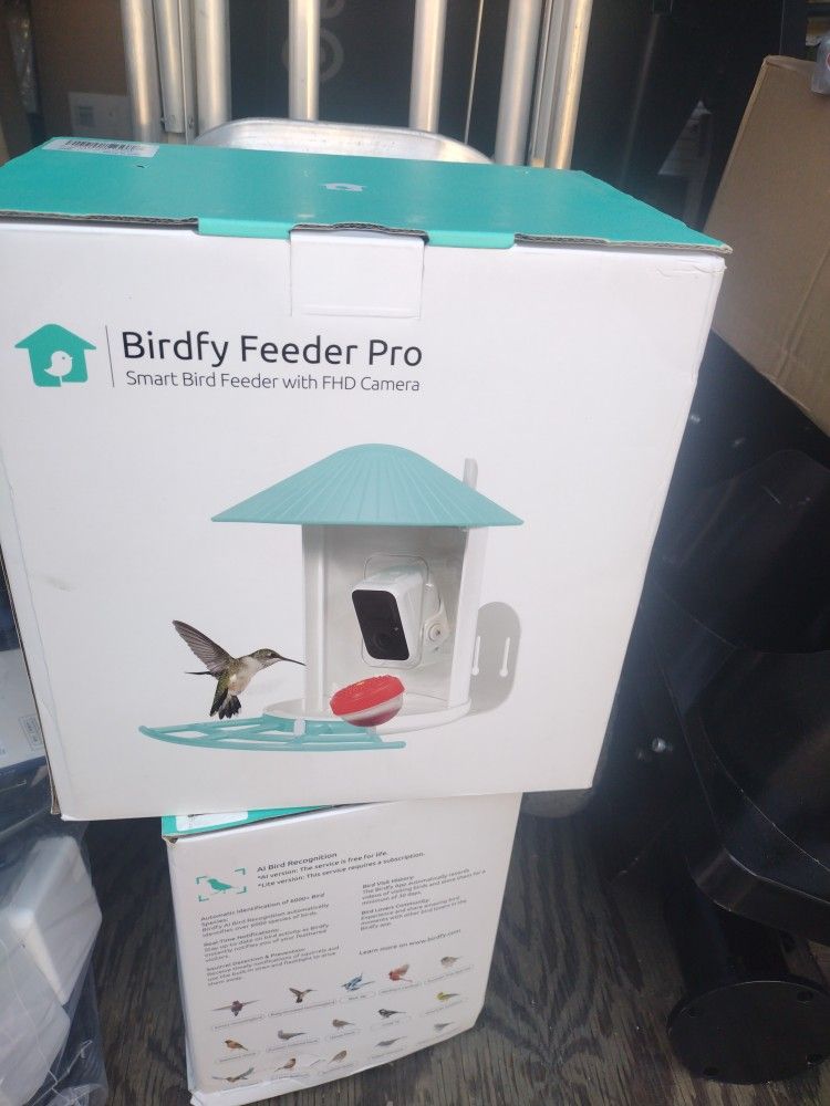 Birdfy - AI Smart Bird Feeder with Solar Powered Camera - Model: NI-8102
