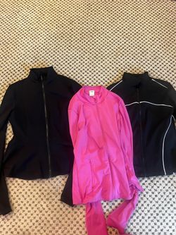 Women’s workout clothes S-M