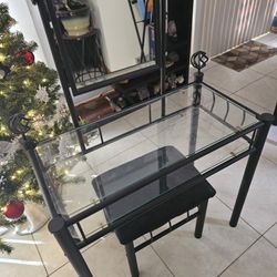 Vanity Desk with Mirror