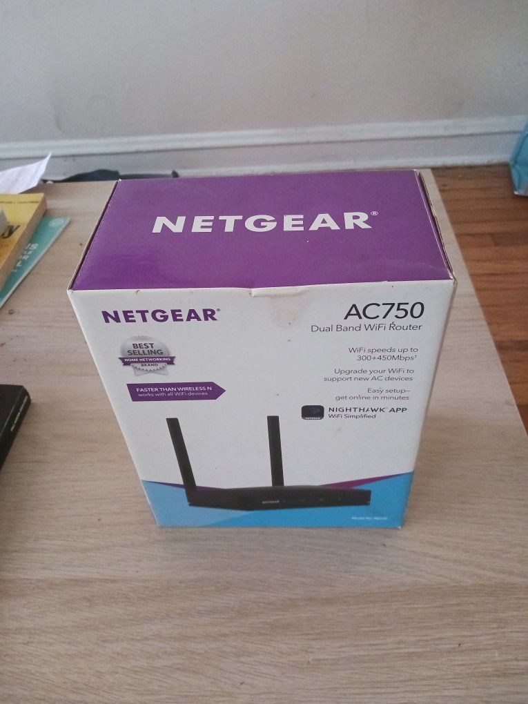 NETGEAR AC750 Dual Band WiFi Router