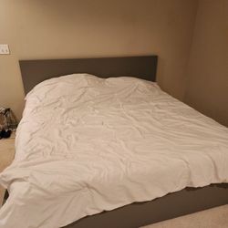 King Size Bed With 4 Drawers And Mattress 