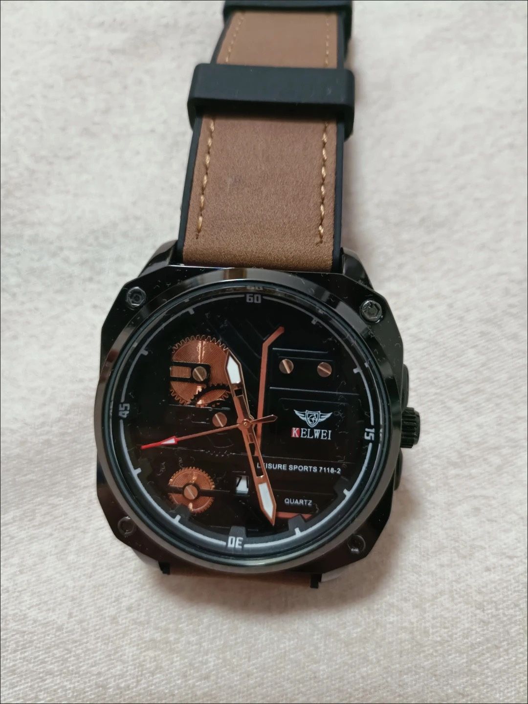 Fashion technology watch