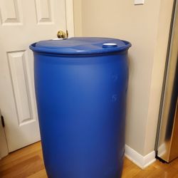 Perfect for Rain water -Barrels/Drums 55 Gallon, rinsed well with hot water, like new. Instantly Ready To Use,  Multiple Available. 
