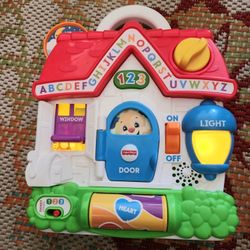 Fischer Price Laugh & Learn, Lights Up & Plays Sounds