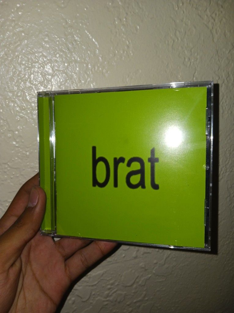 brat - Charli xcx CD