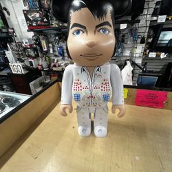 ELVIS PRESSLEY BEARBRICK COLLECTOR SELLING FOR $599 ‼️