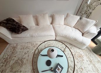 Modern White Bouclé Sofa with 5 Pillows