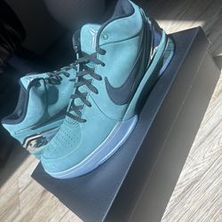 Nike Kobe 4 Protro Size 11