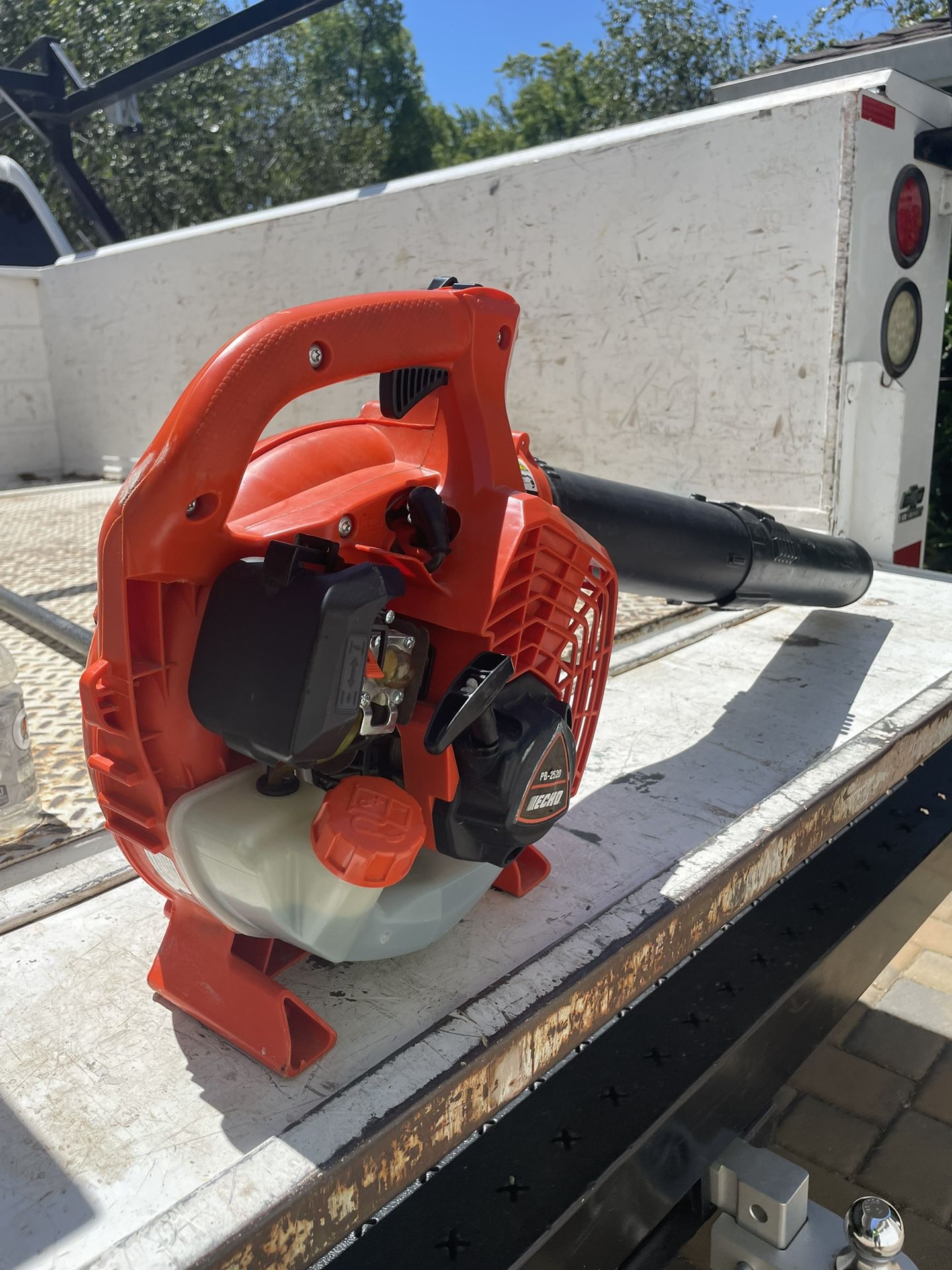 Leaf Blower