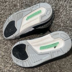 Air Jordan 3 Retro 'Green Glow'