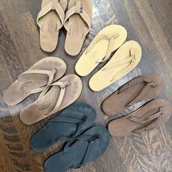 Rainbow sandals women’s size (Medium 6.5-7.5)