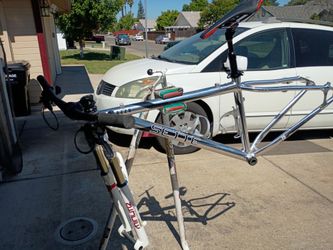 Aluminum 42 cm, s e t t e, s a z z o frame 29 er with m a t r t o u 29er m i n u t e 29er fork. in excellent condition