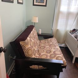 Hardwood Lounger Style Futon
