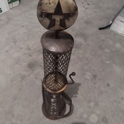 Small TEXACO metal Gas Pump- Home Decor 
