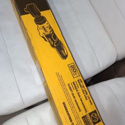 Dewalt Ratchet ⅜