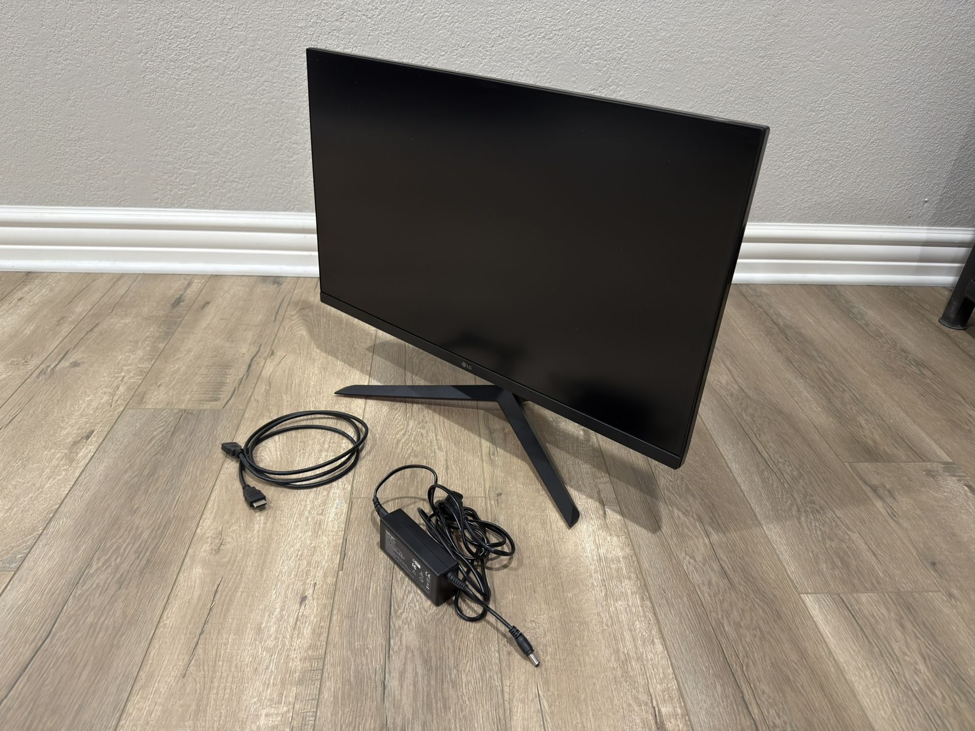 LG 27GP850-B Ultragear Gaming Monitor 27-Inch QHD