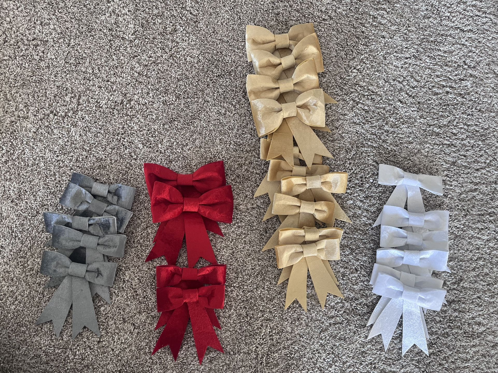 Holiday Hair Bow clips or Christmas tree bow