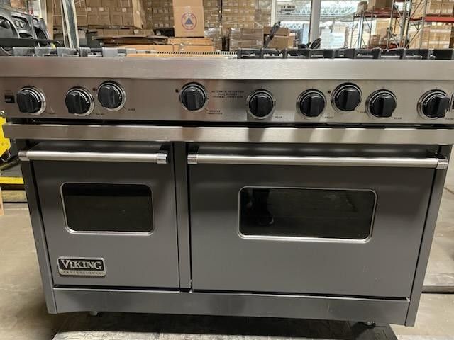 Viking PROFESSIONAL Freestanding Range 48in 6 Burner