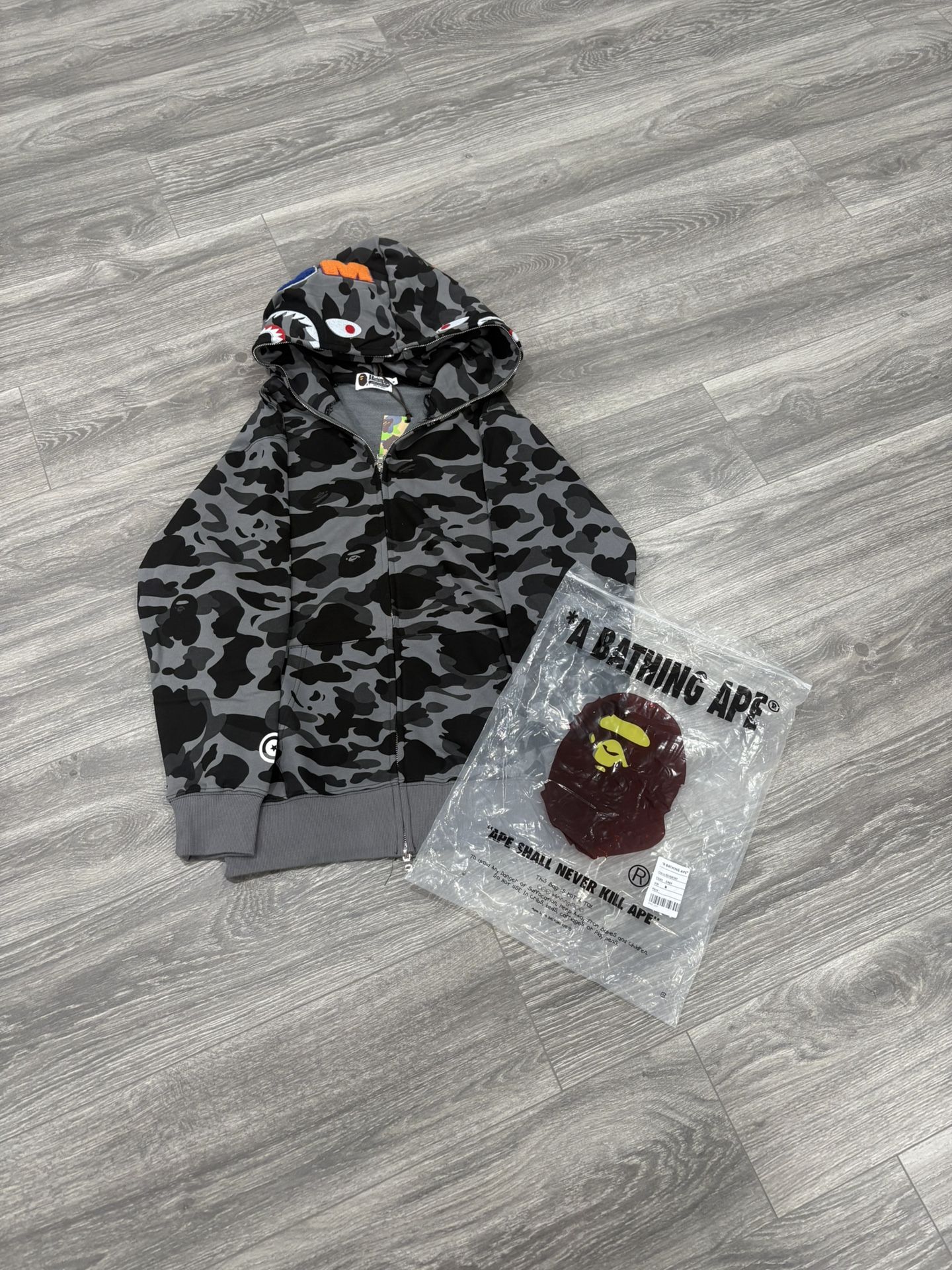 Bape Zip Up Size M